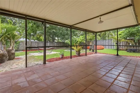 12106 Lymestone Way Cooper City FL 33026