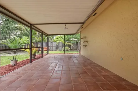 12106 Lymestone Way Cooper City FL 33026