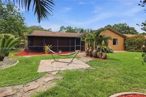 12106 Lymestone Way Cooper City FL 33026
