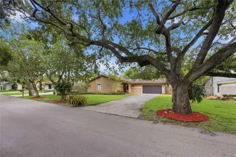 12106 Lymestone Way Cooper City FL 33026
