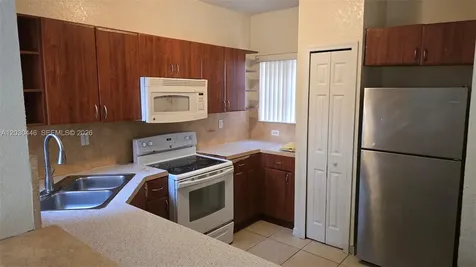 671 SW 10th Street Florida City FL 33034