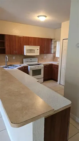 671 SW 10th Street Florida City FL 33034