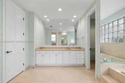 6020 W Suburban Drive Pinecrest FL 33156