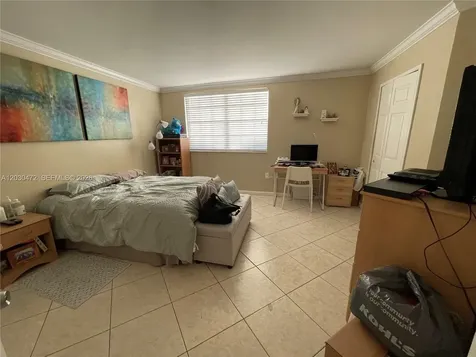 9711 Fontainebleau Boulevard Miami FL 33172