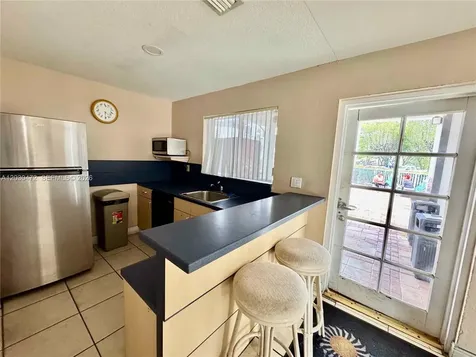 9711 Fontainebleau Boulevard Miami FL 33172