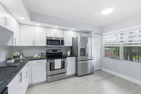 550 SW 138th Avenue Pembroke Pines FL 33027