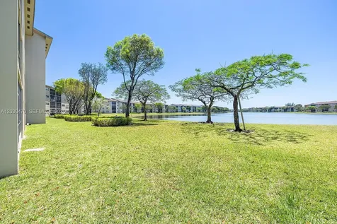 550 SW 138th Avenue Pembroke Pines FL 33027