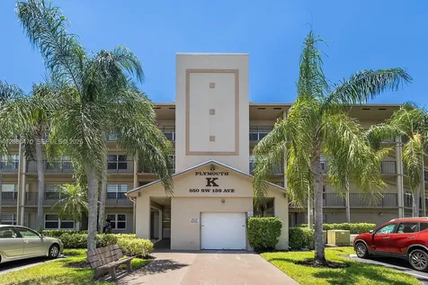 550 SW 138th Avenue Pembroke Pines FL 33027