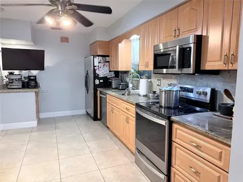 18240 NE 8th Avenue North Miami Beach FL 33162