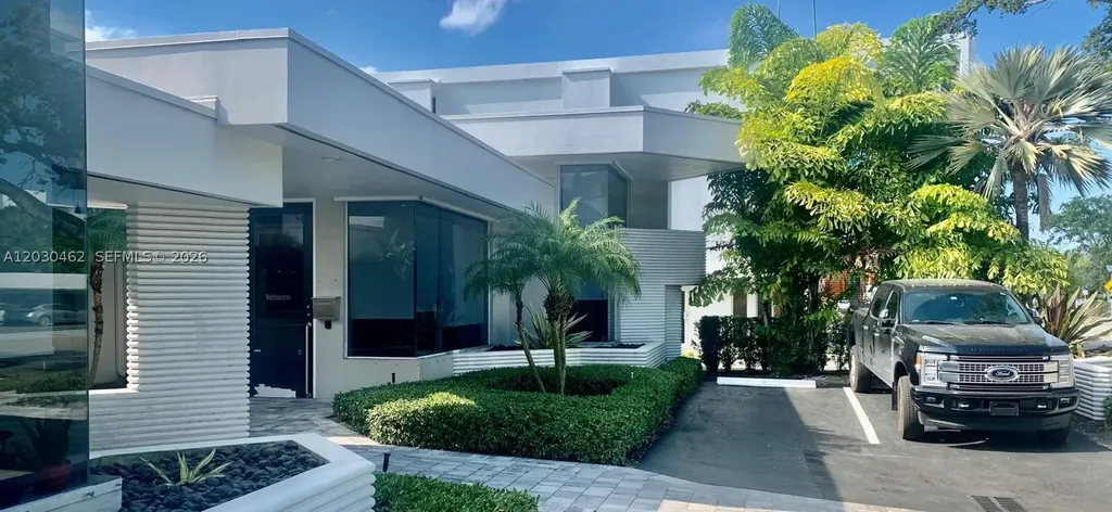 721 NE 3rd Avenue Fort Lauderdale FL 33304