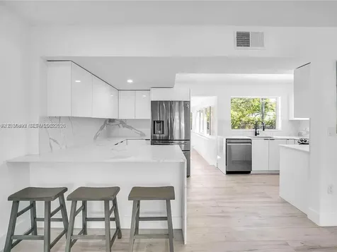 1905 Alamanda Drive North Miami FL 33181