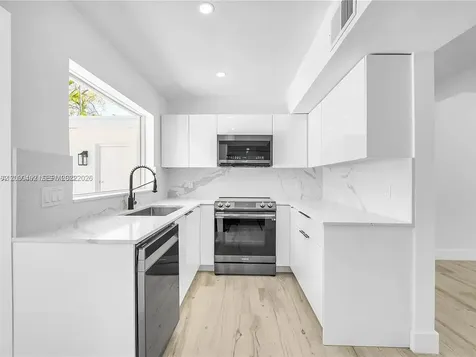 1905 Alamanda Drive North Miami FL 33181