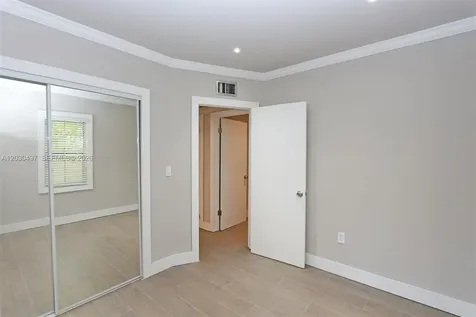 3375 Franklin Avenue Miami FL 33133