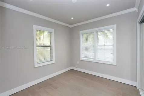 3375 Franklin Avenue Miami FL 33133