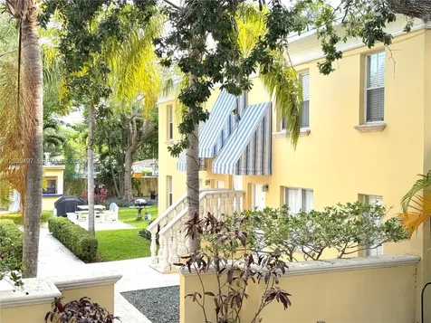 3375 Franklin Avenue Miami FL 33133