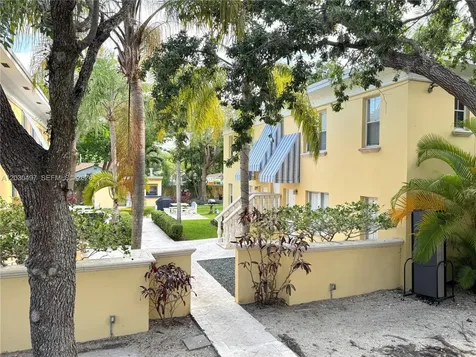 3375 Franklin Avenue Miami FL 33133