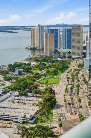 900 Biscayne Boulevard Miami FL 33132