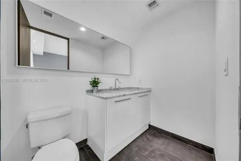 900 Biscayne Boulevard Miami FL 33132