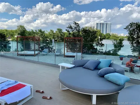 16385 Biscayne Boulevard North Miami Beach FL 33160
