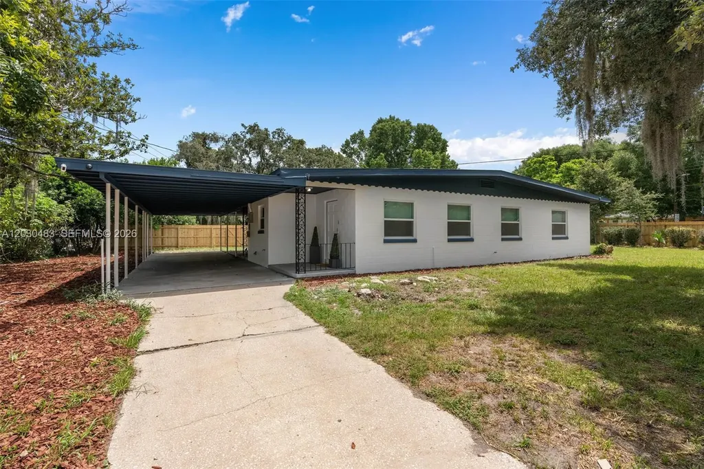 4255 Wee Street Mount Dora FL 32757