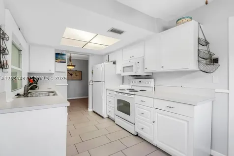 4923 NW 55th Court Tamarac FL 33319