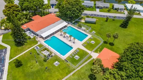 4923 NW 55th Court Tamarac FL 33319