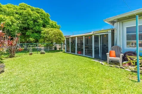 4923 NW 55th Court Tamarac FL 33319