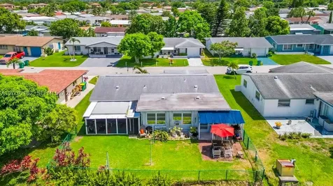4923 NW 55th Court Tamarac FL 33319