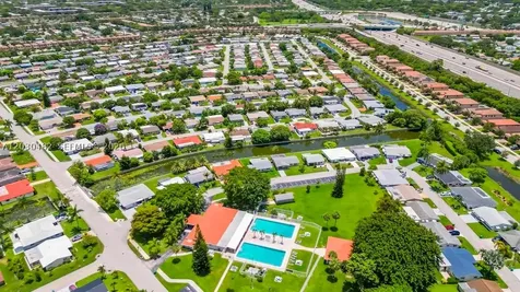 4923 NW 55th Court Tamarac FL 33319