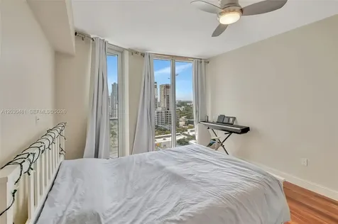 185 SW 7 Street Miami FL 33130