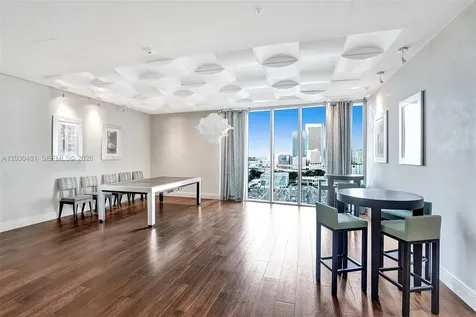 185 SW 7 Street Miami FL 33130