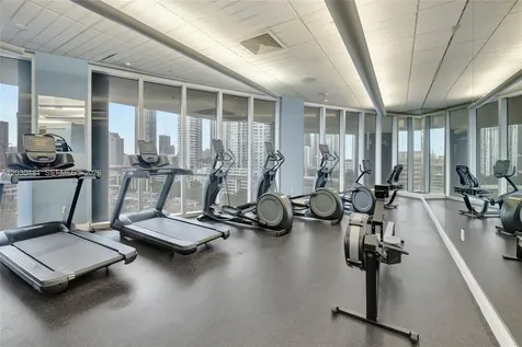 185 SW 7 Street Miami FL 33130