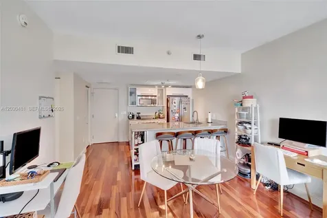 185 SW 7 Street Miami FL 33130