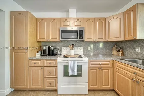 10600 SW 80th Court Miami FL 33156