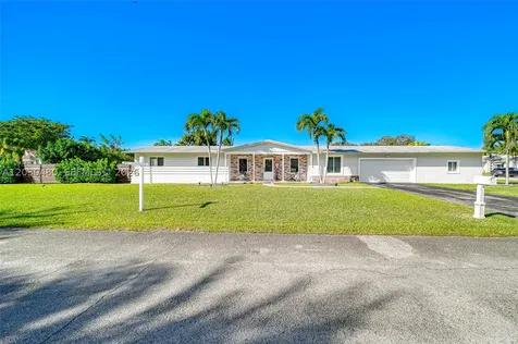 10600 SW 80th Court Miami FL 33156