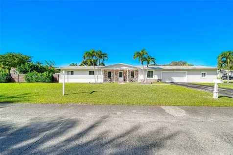 10600 SW 80th Court Miami FL 33156