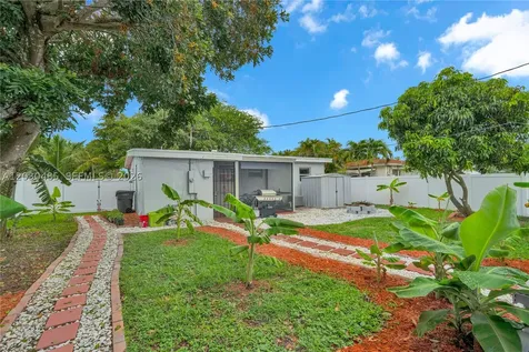 7220 Arthur Street Hollywood FL 33024