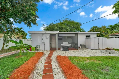 7220 Arthur Street Hollywood FL 33024