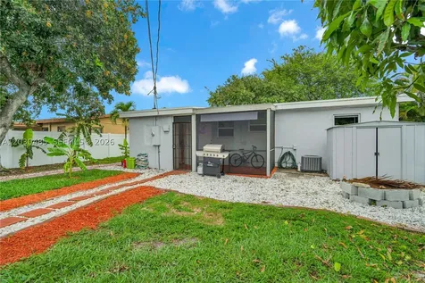 7220 Arthur Street Hollywood FL 33024