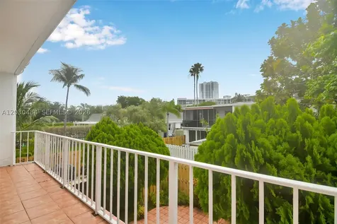 812 NE 26th Avenue Hallandale Beach FL 33009