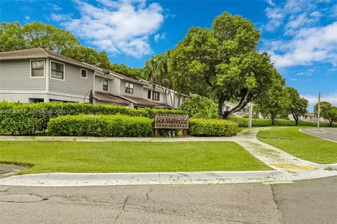 741 NW 105th Terrace Pembroke Pines FL 33026