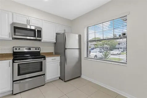 741 NW 105th Terrace Pembroke Pines FL 33026