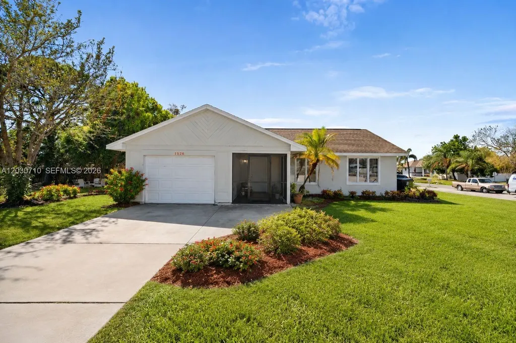 1526 SE Port St Lucie Boulevard Port St. Lucie FL 34952