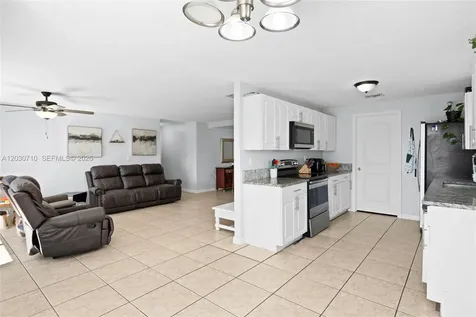 1526 SE Port St Lucie Boulevard Port St. Lucie FL 34952