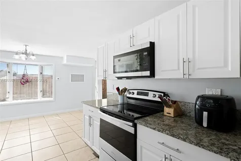 1526 SE Port St Lucie Boulevard Port St. Lucie FL 34952