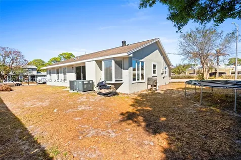 1526 SE Port St Lucie Boulevard Port St. Lucie FL 34952