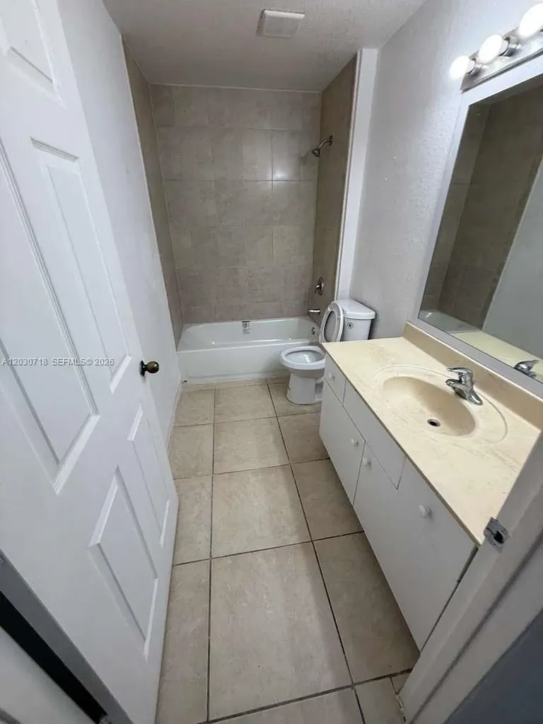 3826 SW 48th Avenue Hollywood FL 33023