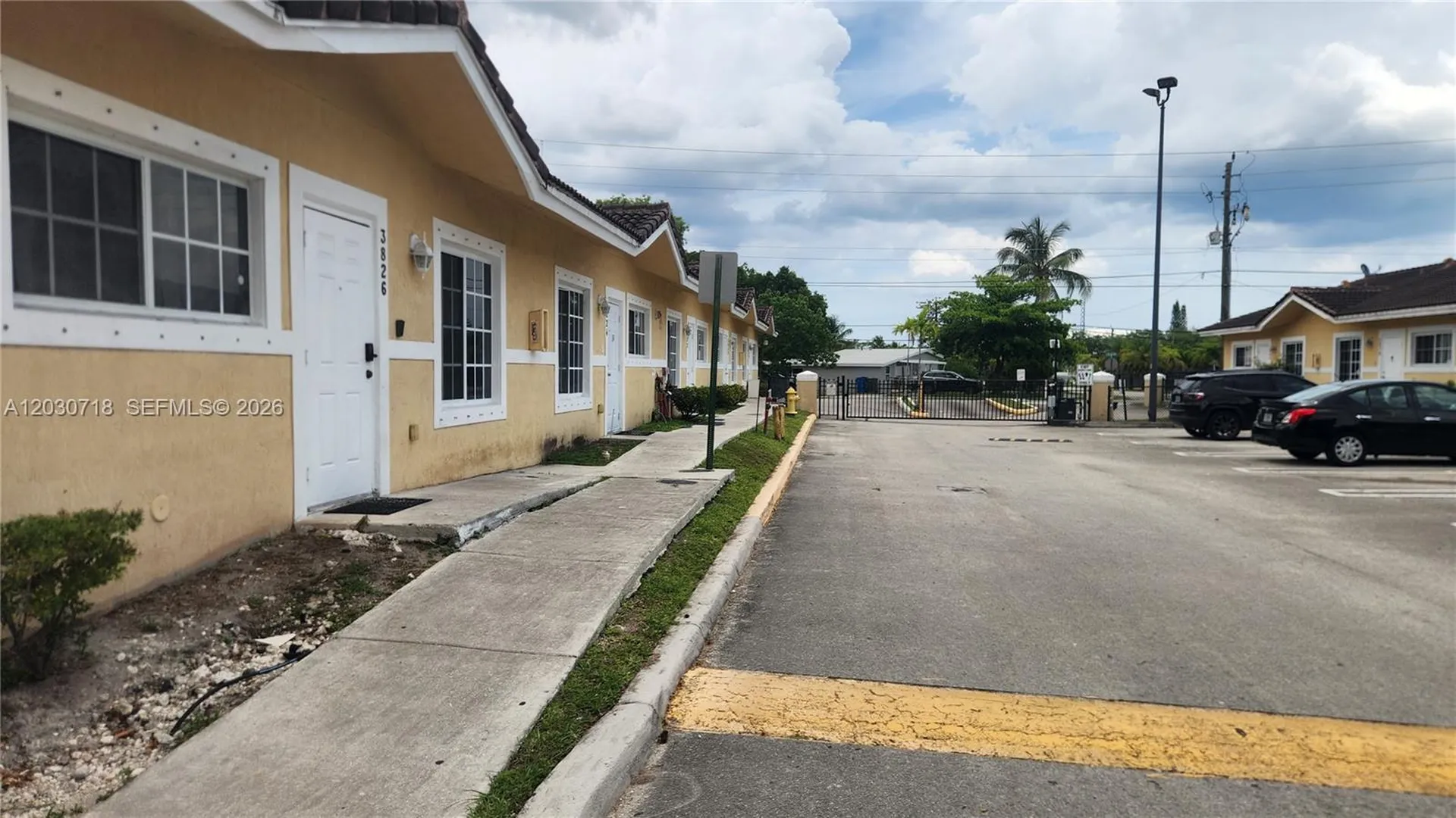3826 SW 48th Avenue Hollywood FL 33023