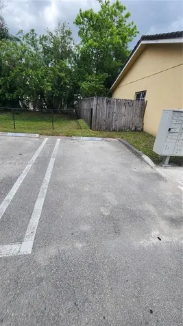 3826 SW 48th Avenue Hollywood FL 33023