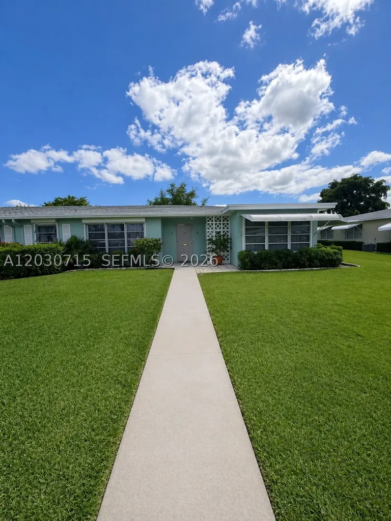 200 E High Point Court E Delray Beach FL 33445